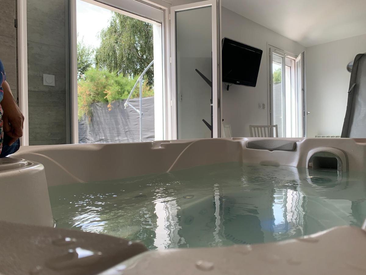 Maison Avec Jacuzzi Interieur Esprit Bord De Mer Pornic Exterior photo